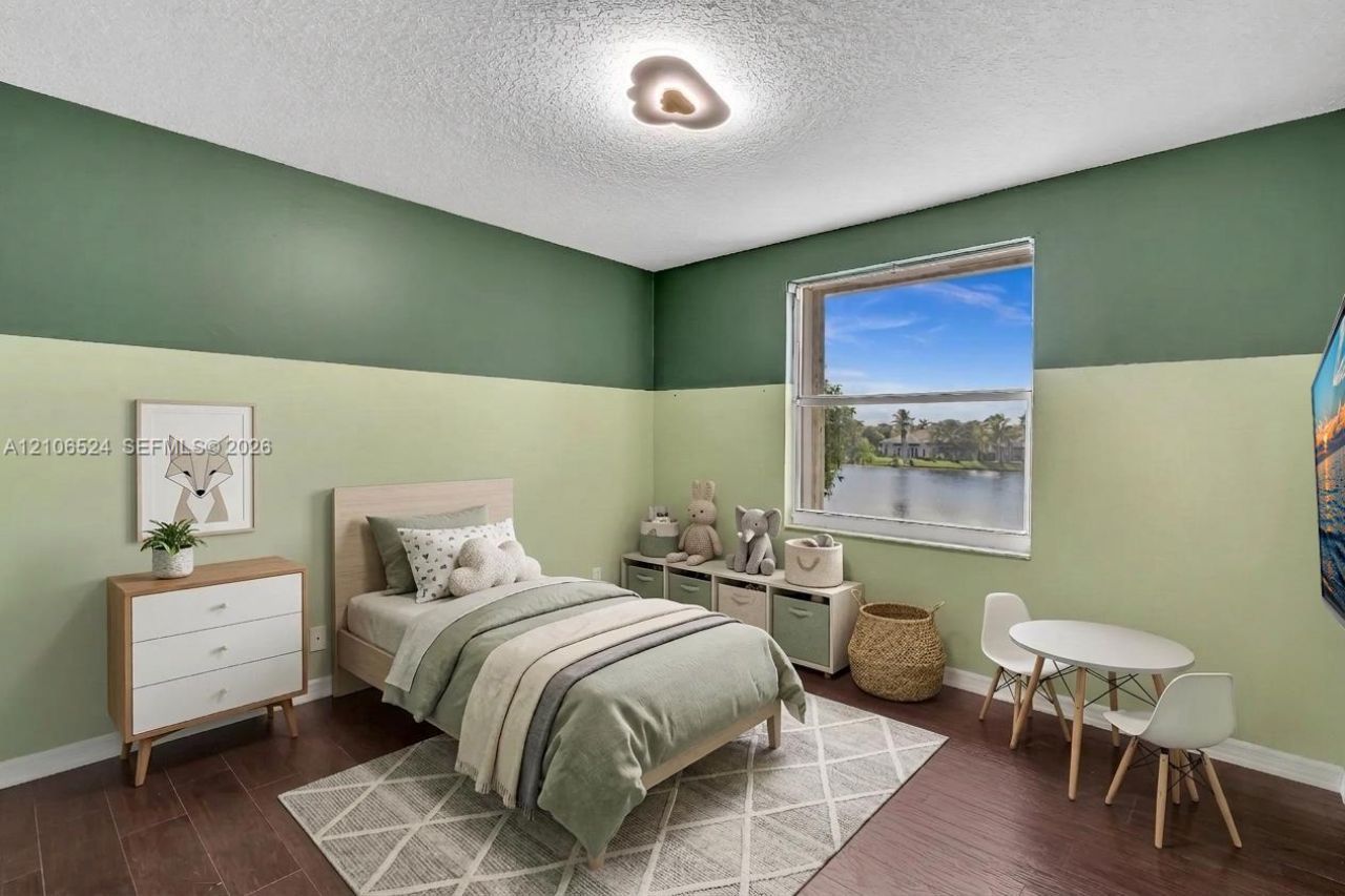 2048 NW 126th Ave , Pembroke Pines, FL 33028 Photo
