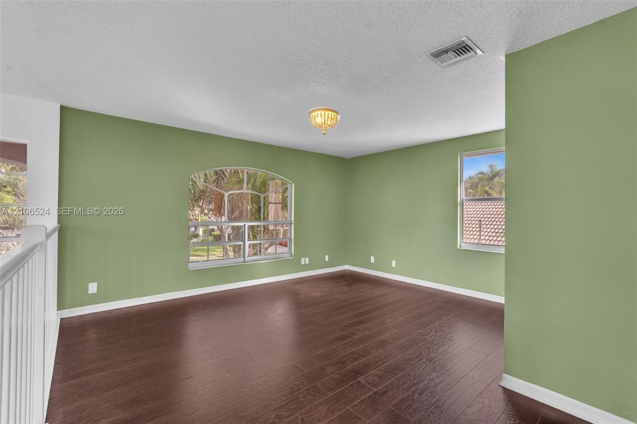 2048 NW 126th Ave , Pembroke Pines, FL 33028 Photo