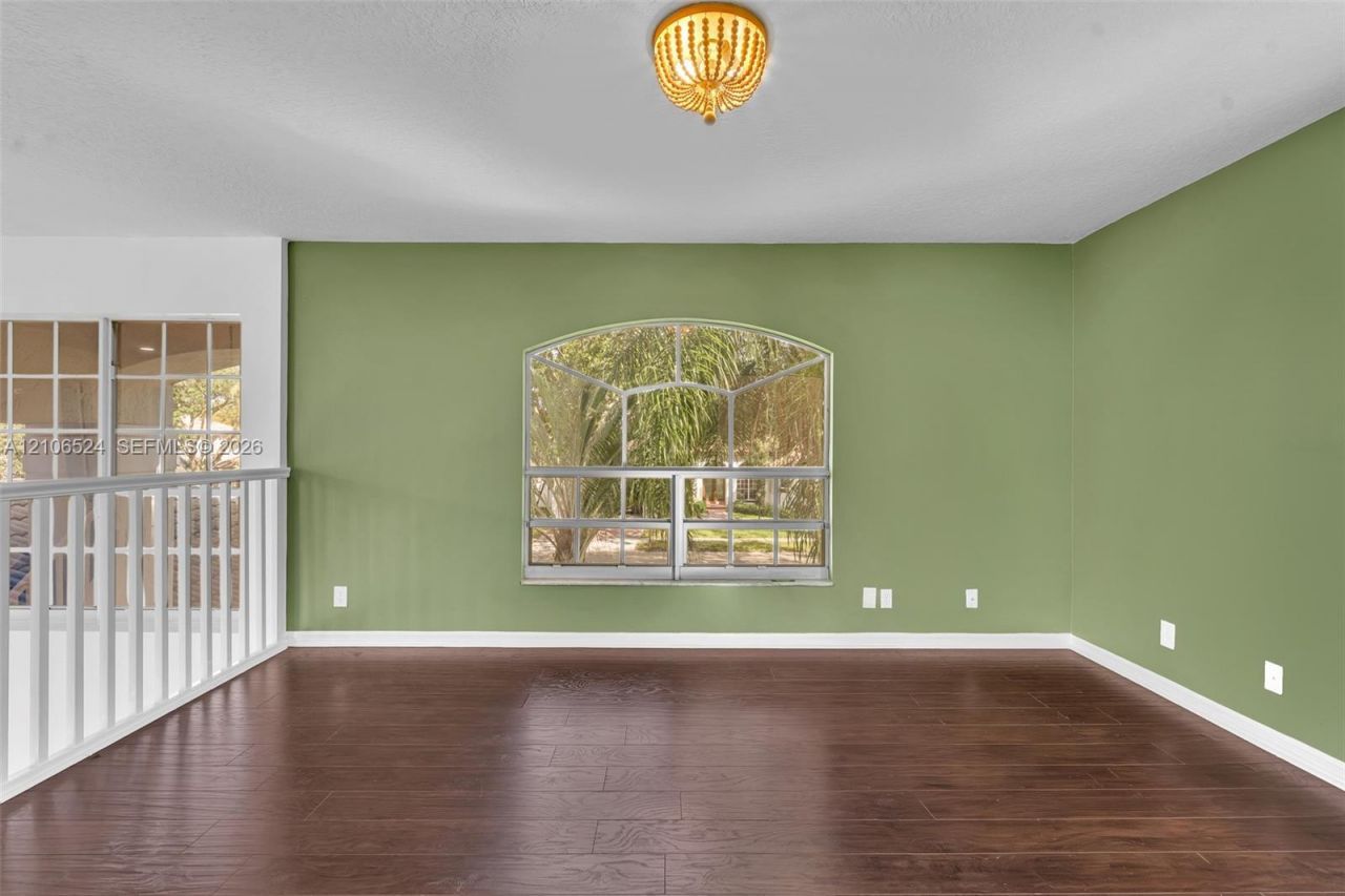 2048 NW 126th Ave , Pembroke Pines, FL 33028 Photo