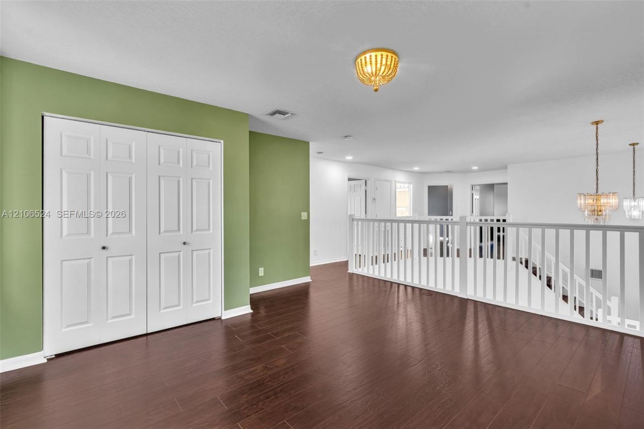 2048 NW 126th Ave , Pembroke Pines, FL 33028 Photo