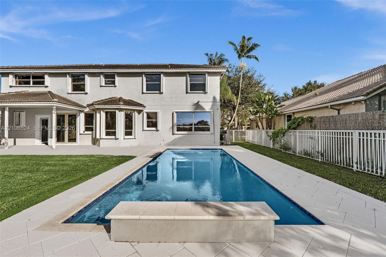 2048 NW 126th Ave , Pembroke Pines, FL 33028 Photo