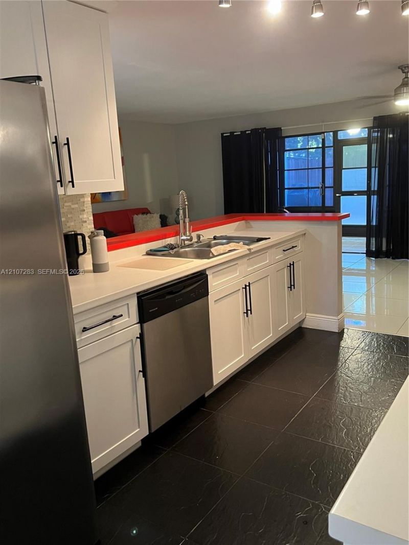 3301 Raleigh St, Unit 4E, Hollywood, FL 33021 Photo