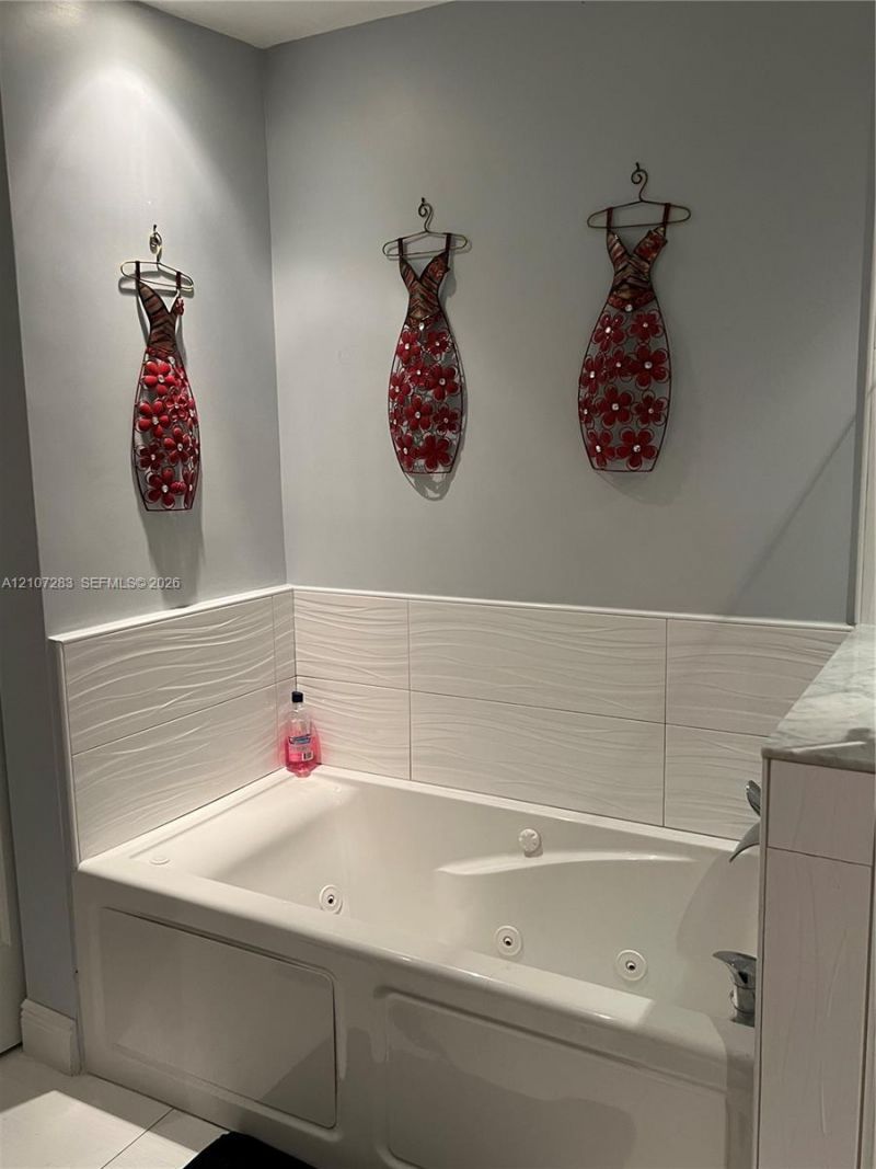 3301 Raleigh St, Unit 4E, Hollywood, FL 33021 Photo