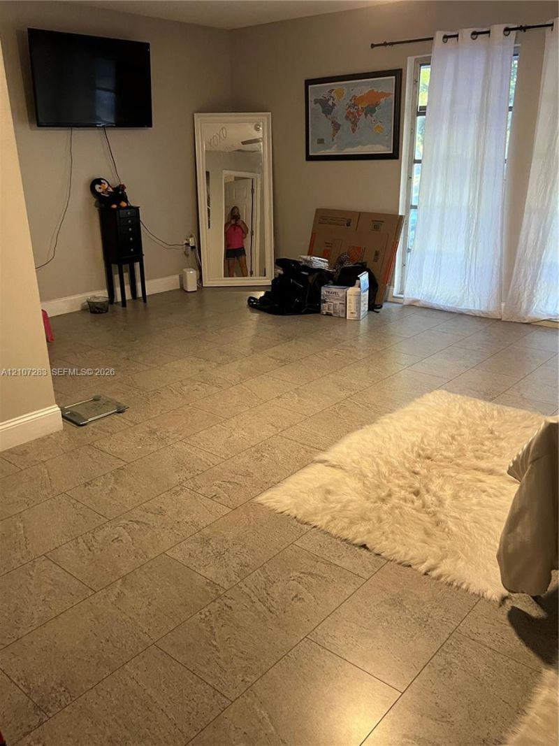 3301 Raleigh St, Unit 4E, Hollywood, FL 33021 Photo