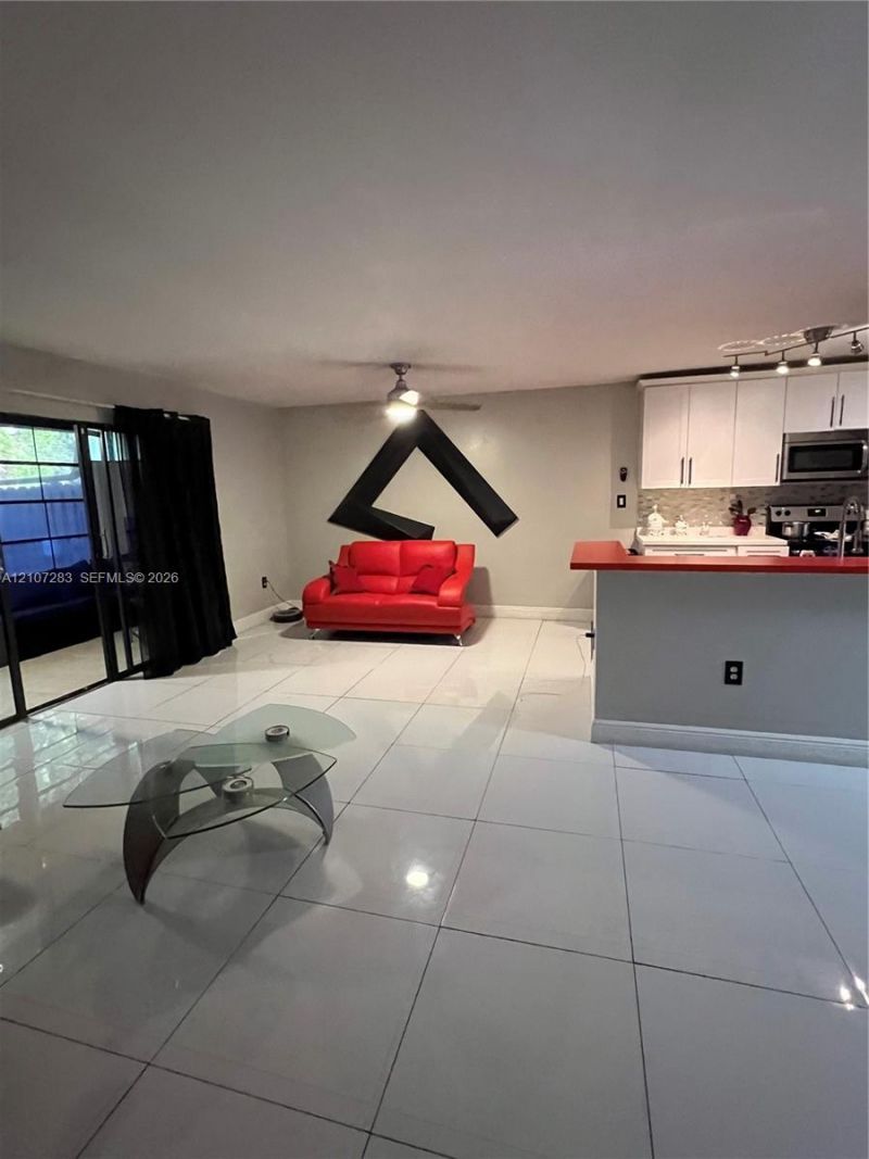 3301 Raleigh St, Unit 4E, Hollywood, FL 33021 Photo