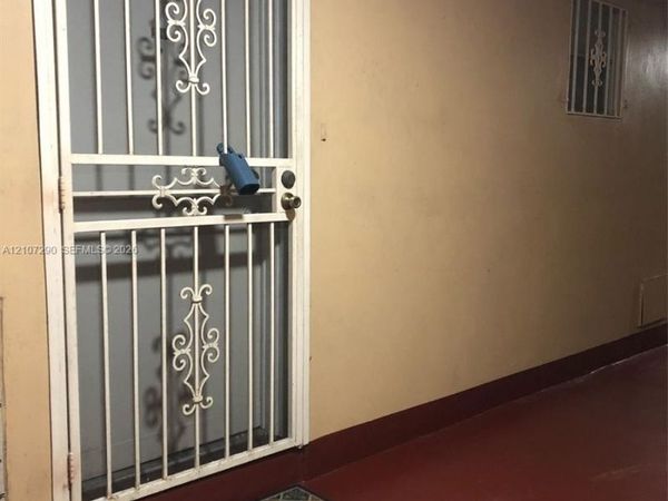 140 Royal Palm Rd , Unit 116, Hialeah Gardens, FL 33016
