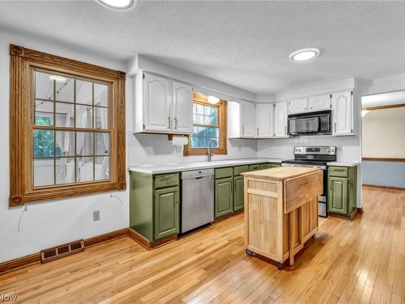 170 Prentiss Street, Munroe Falls, OH 44262 Photo 4