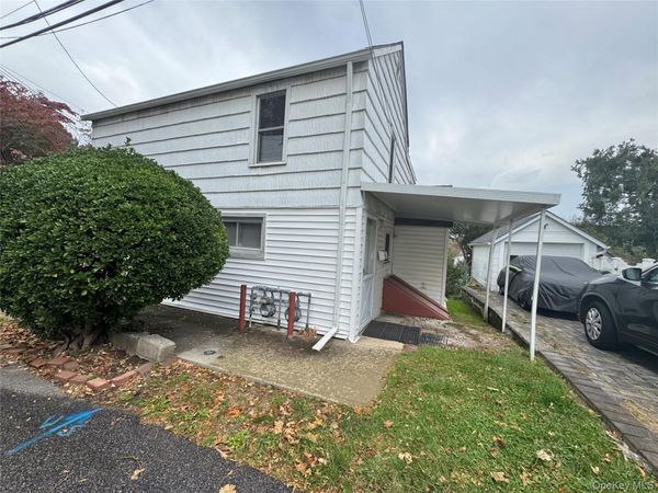 11 Lee Court , Unit A, Great Neck, NY 11024