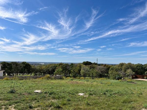 203 Merrifield Drive , Woodway, TX 76712