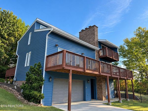 125 Orchard Crest Circle, Clinton, TN 37716