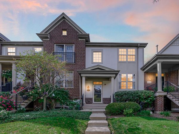2537 Waterbury Lane , Buffalo Grove, IL 60089