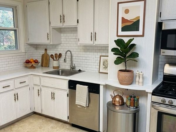 294 Harve Street, Unit 3R, Boston, MA 02128