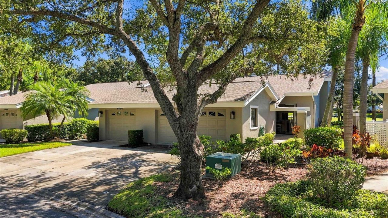 5480 Hampstead Heath, Unit 14, Sarasota, FL 34235 Photo