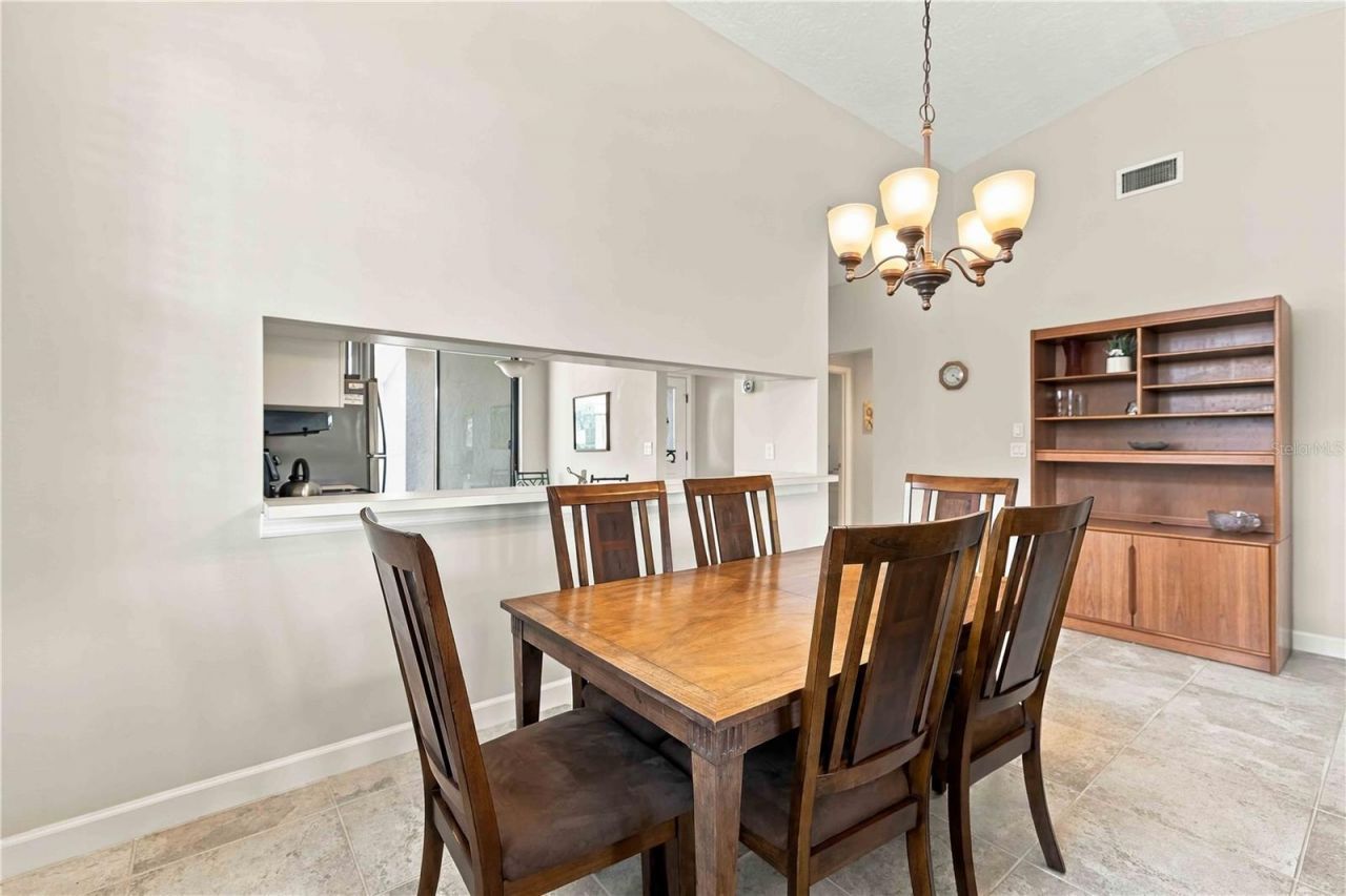 5480 Hampstead Heath, Unit 14, Sarasota, FL 34235 Photo