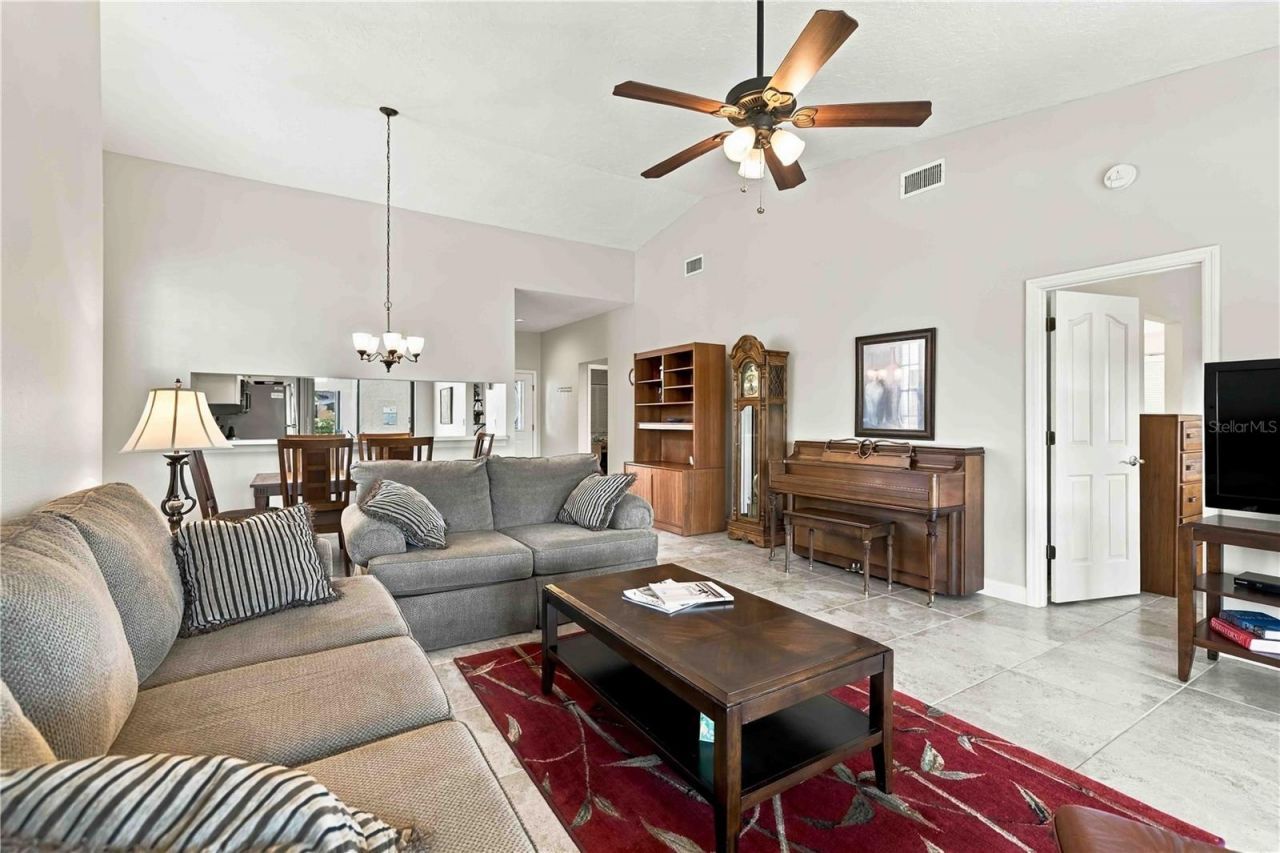 5480 Hampstead Heath, Unit 14, Sarasota, FL 34235 Photo