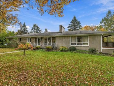 2035 Eastwood Road, East Aurora, NY 14052
