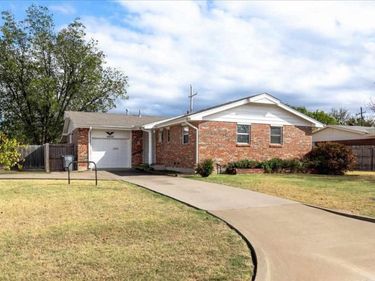 4808 NW Cheyenne, Lawton, OK 73505