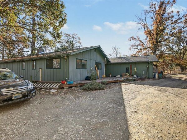 1311 Neil Creek Road, Ashland, OR 97520