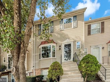 16334 TACONIC CIRCLE , DUMFRIES, VA 22025