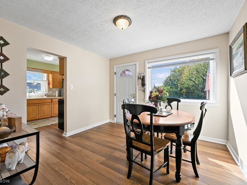 586 Crestwood Avenue, Wadsworth, OH 44281 Photo 13
