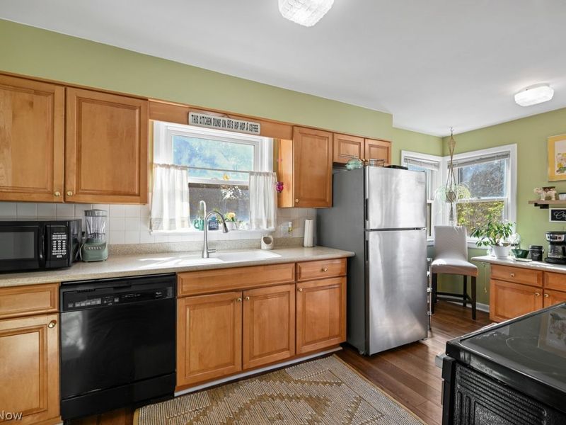 586 Crestwood Avenue, Wadsworth, OH 44281 Photo 14