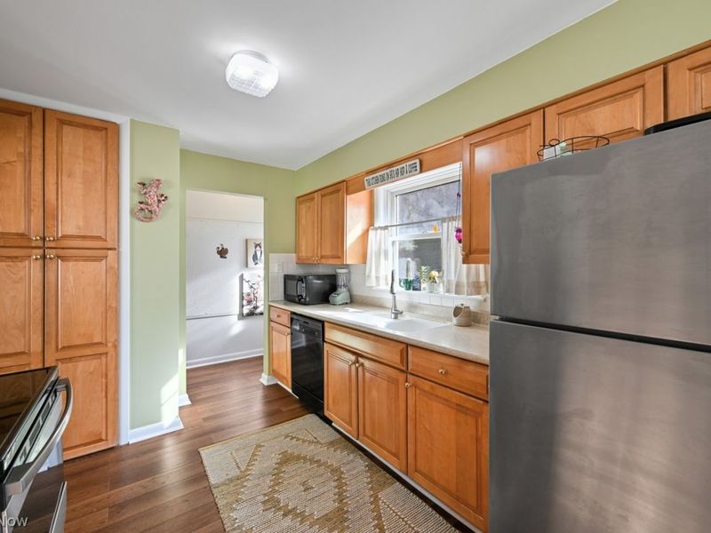 586 Crestwood Avenue, Wadsworth, OH 44281 Photo 16