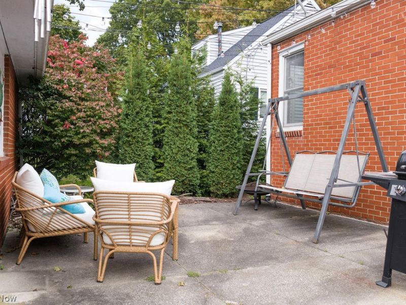 586 Crestwood Avenue, Wadsworth, OH 44281 Photo 7