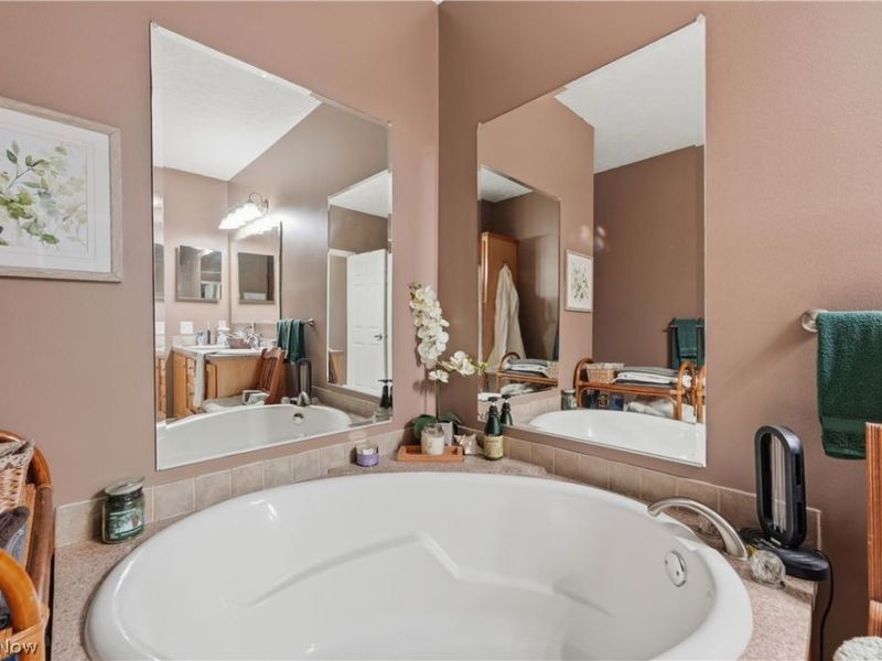 4433 Trail Head Circle NW, Massillon, OH 44647 Photo 17