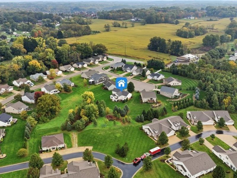 4433 Trail Head Circle NW, Massillon, OH 44647 Photo 2