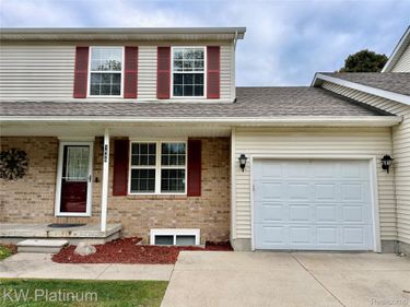 1449 Whispering Woods Lane, Marysville, Mi 48040