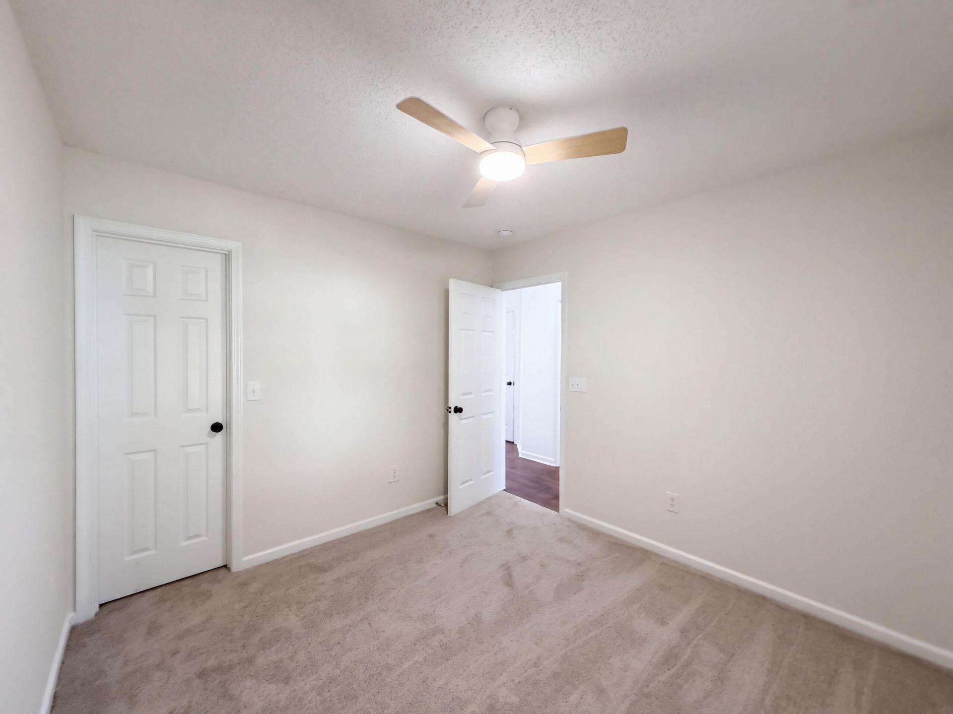 5138 Thornton Drive Photo 12