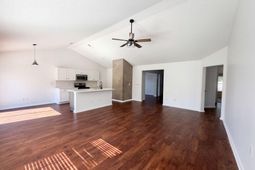5138 Thornton Drive photo 4