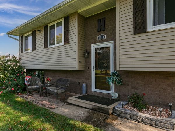 3611 Friendship Farm Road , East Moline, IL 61244