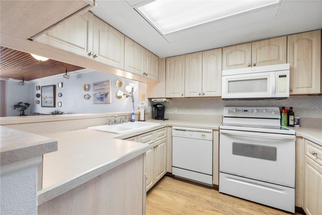 6035 Sea Ranch Drive, Unit 507, Hudson, FL 34667 Photo