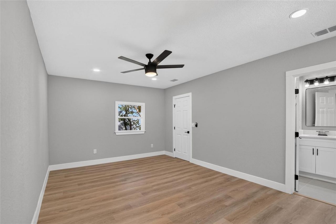 605 Hillpoint Way , Brandon, FL 33510 Photo