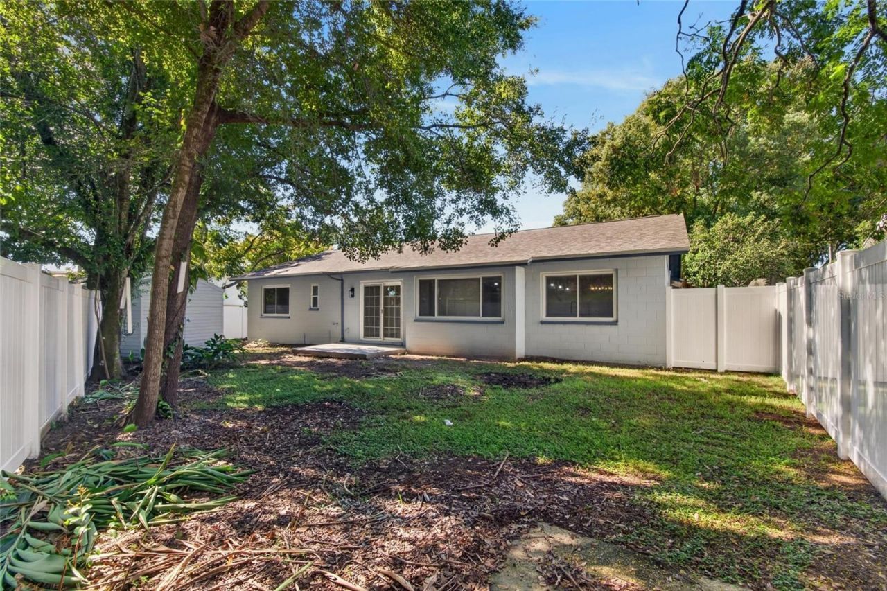 605 Hillpoint Way , Brandon, FL 33510 Photo