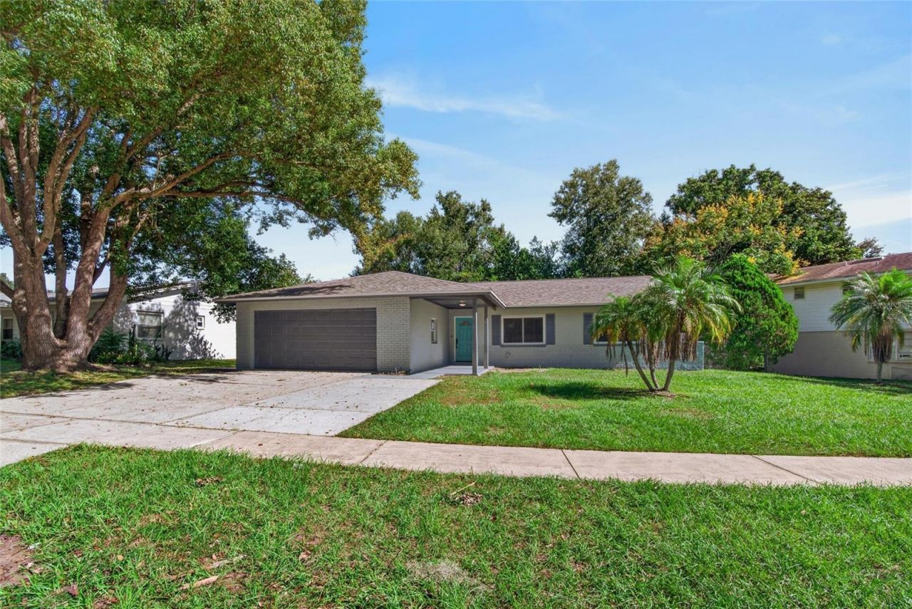 605 Hillpoint Way , Brandon, FL 33510 Photo