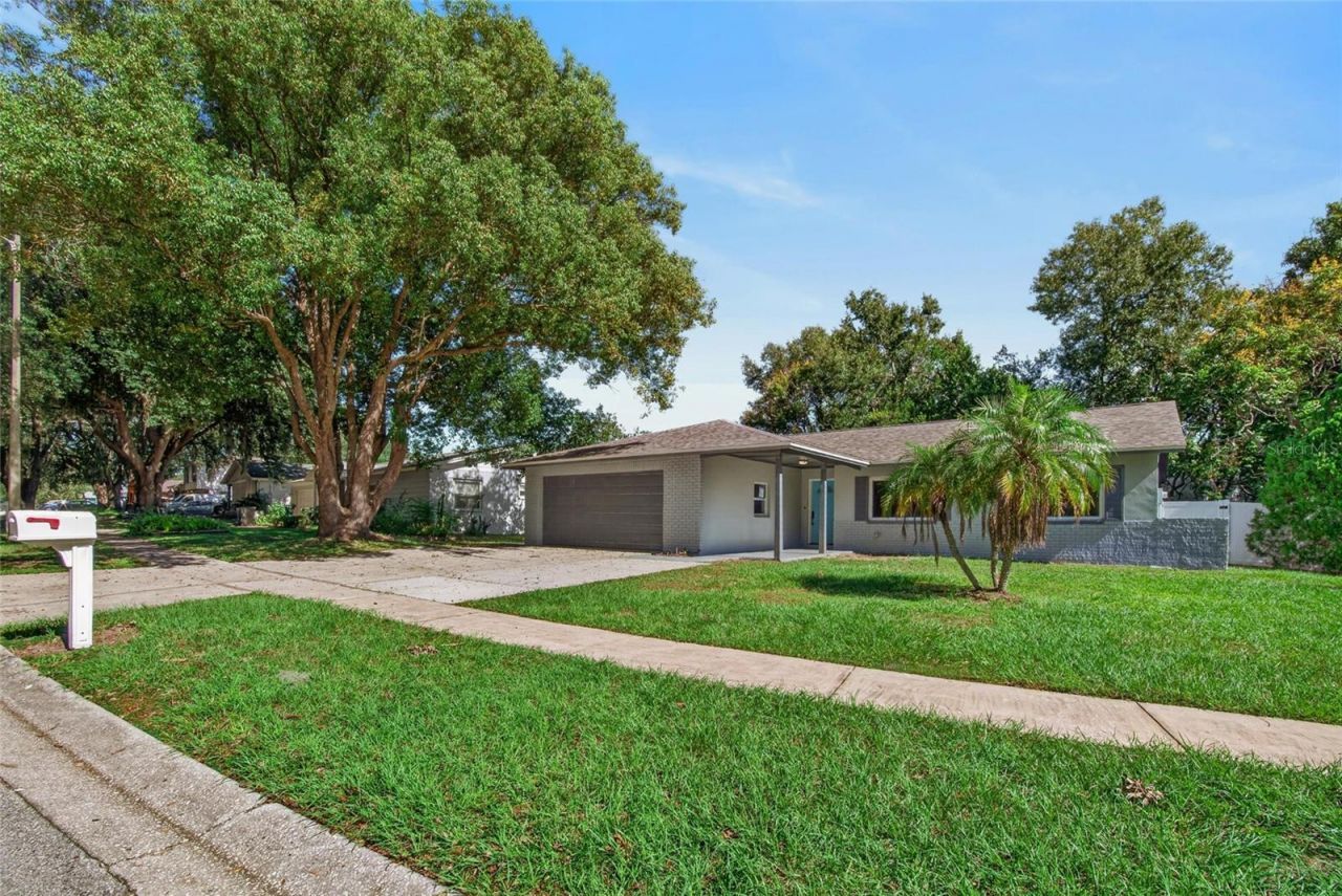 605 Hillpoint Way , Brandon, FL 33510 Photo