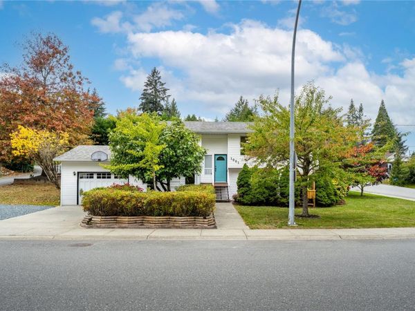 1001 Timberwood Dr , Nanaimo, BC V9R 6N9