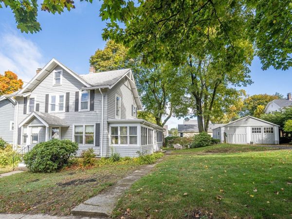8 Stone Ave, Winchester, MA 01890