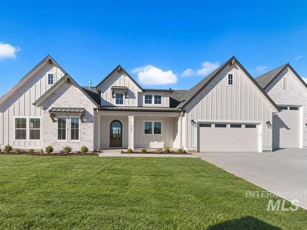 462 Joy Ave, Middleton, ID 83644