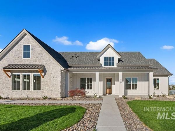 530 Joy Ave, Middleton, ID 83644