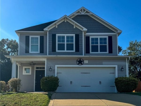 2215 Lakedale Drive, Fayetteville, NC 28306