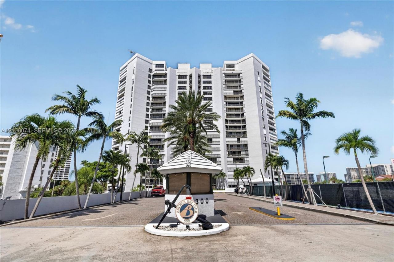 300 Three Islands Blvd , Unit 308, Hallandale Beach, FL 33009 Photo