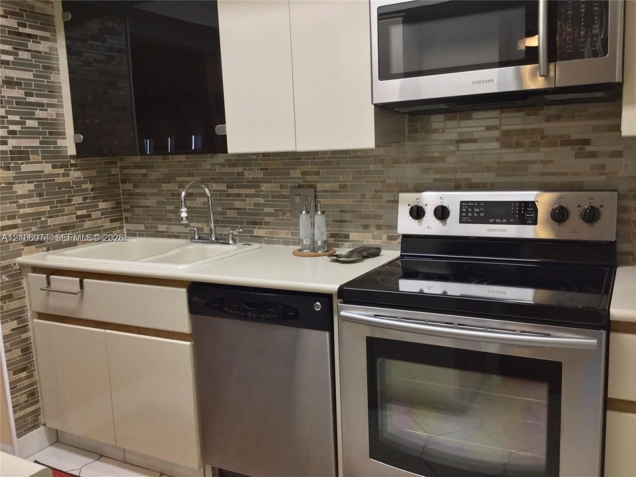 300 Three Islands Blvd , Unit 308, Hallandale Beach, FL 33009 Photo