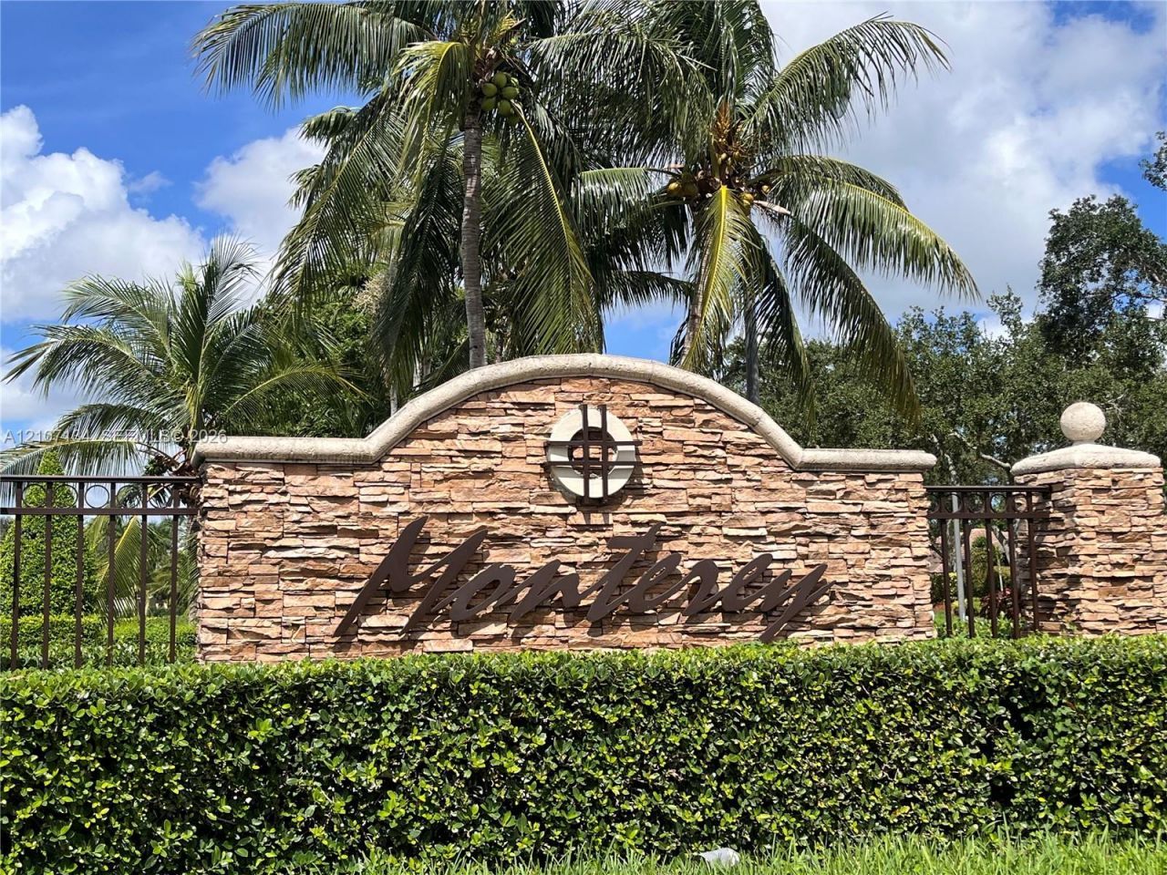 930 NE 33rd Ter , Unit 203, Homestead, FL 33033 Photo