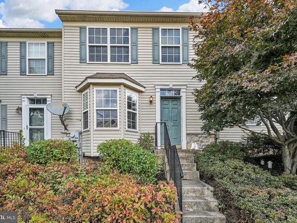 320 KNOLLWOOD ROAD , MILLERSVILLE, PA 17551