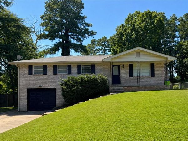 128 Mark Lane , Smyrna, GA 30082