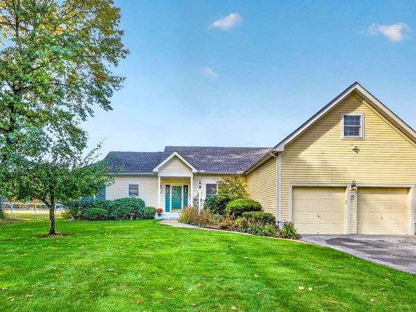 45 Pickman Dr, Unit 45, Bedford, MA 01730