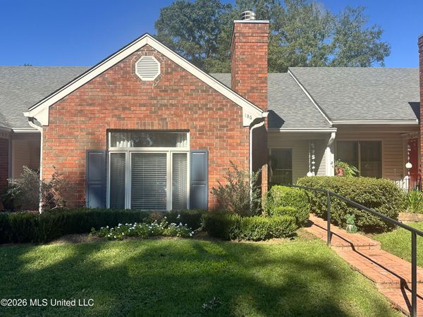130 Woodland Ridge Drive, McComb, MS 39648